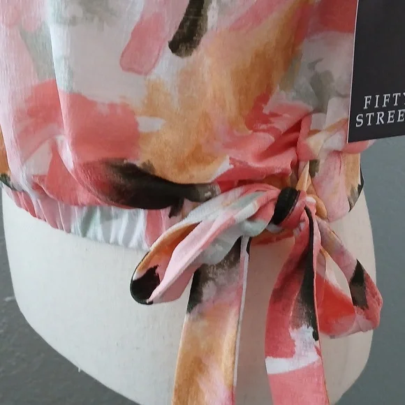 Fifty Street spaghetti strap blouse - Picture 5 of 11